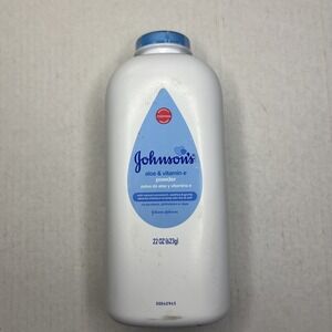 Johnsons Baby Powder with Aloe & Vitamin E Pure Cornstarch - 22 oz.